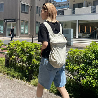 Casual zippered backpack