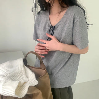 U-neck short-sleeved T-shirt