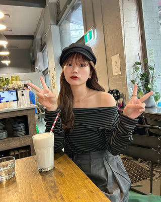Striped off-shoulder long t-shirt