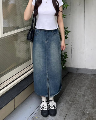 Front slit denim long skirt