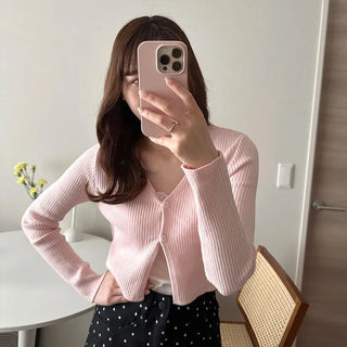 2-button V-neck cardigan