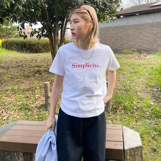 Simple lettering short-sleeved T-shirt