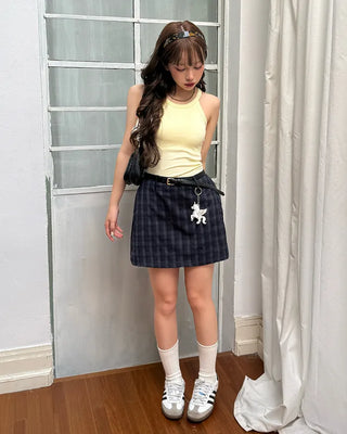 Ribbed U-neck sleeveless top with built-in cups
