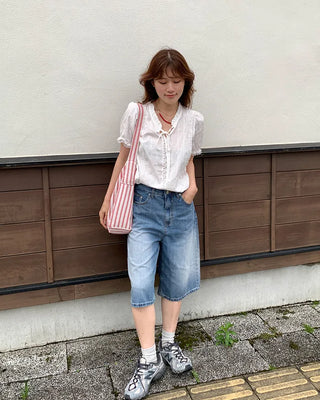 Back-button Bermuda shorts