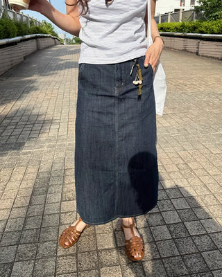 I-line denim skirt