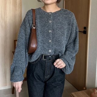 Loose-fitting button-up wool cardigan