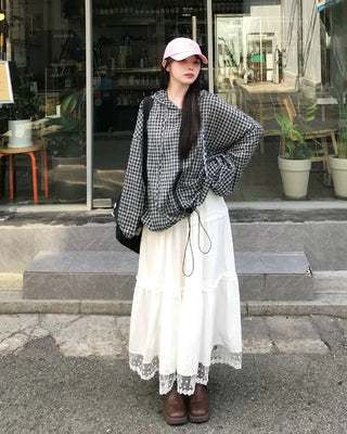 Drawstring hem check windbreaker