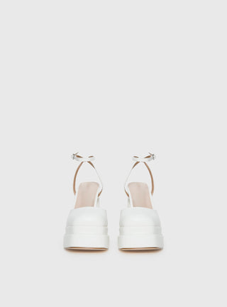 Alto Platform Heels Matte White