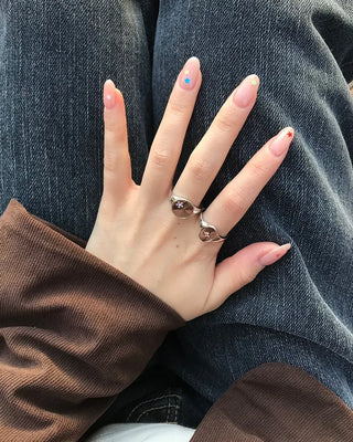 Simple cubic ring