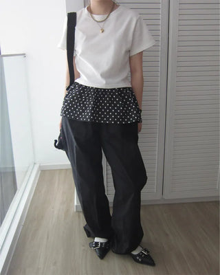 Cropped half-sleeve T-shirt