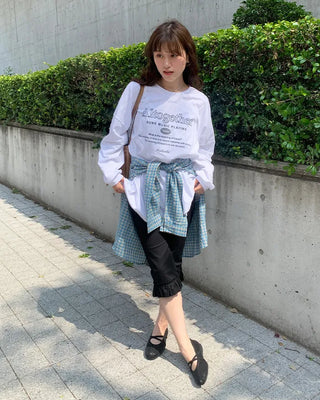 Frill Capri Pants