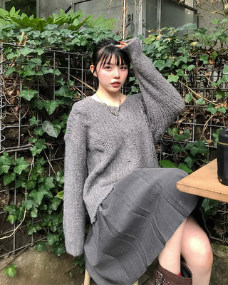 V-neck oversized knit