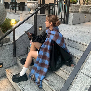 Daily check scarf
