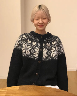 Colored Neck Nordic Knit Cardigan
