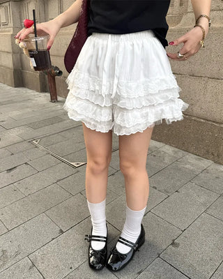Lace frill shorts