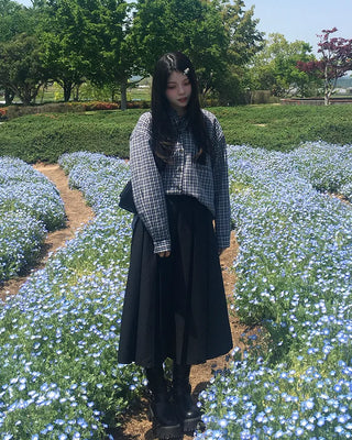 Pleated long skirt