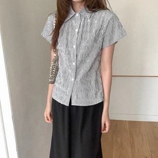 Wrinkle stripe border short-sleeved shirt