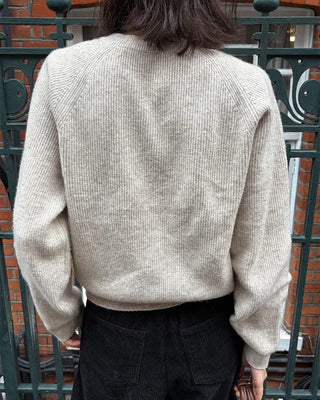 Ribbed crew neck cardigan