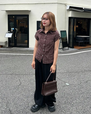 Checked pintuck short-sleeved blouse