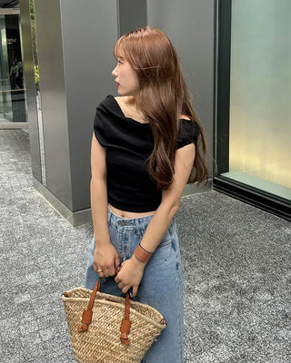 Drape off-shoulder T-shirt