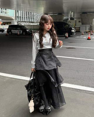 Side-shirred long-sleeve T-shirt