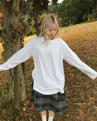 Plain slit long-sleeved T-shirt