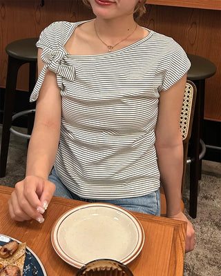 Striped off-shoulder T-shirt