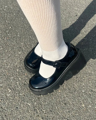 Buckle-type loafers