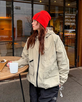 Hooded windbreaker with pockets