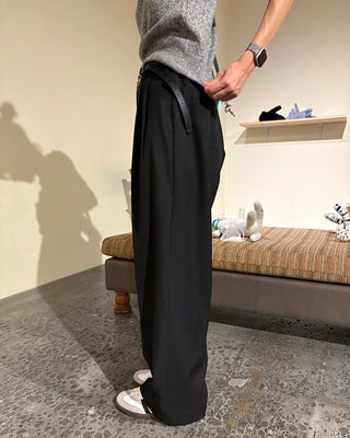 Two-pleat wide slacks