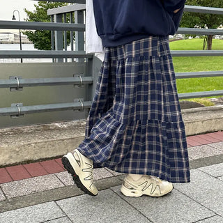 Checked long skirt