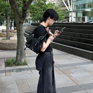 Multi-pocket shoulder bag