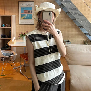 Simple bucket hat