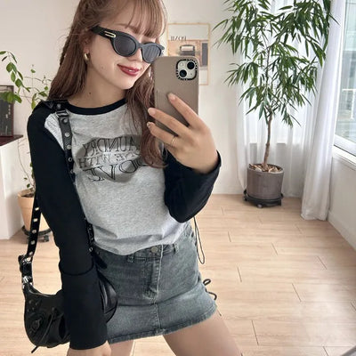 Side-shirred T-shirt