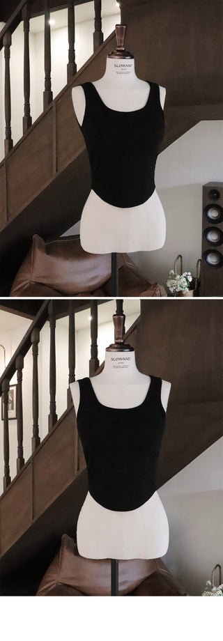 Slim sleeveless top with built-in cups - 3 colors