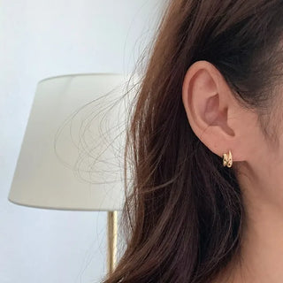 Simple gold earrings