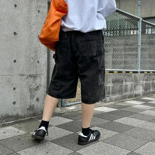 Pocket denim shorts