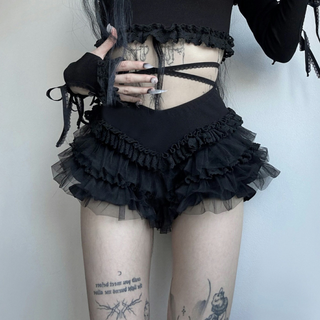 Ruffle lace hem short pant