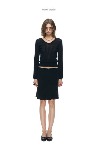 [NECY] Wavy Black Ribbed Slim Knit