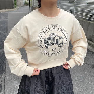Circle Lettering Crop Sweatshirt