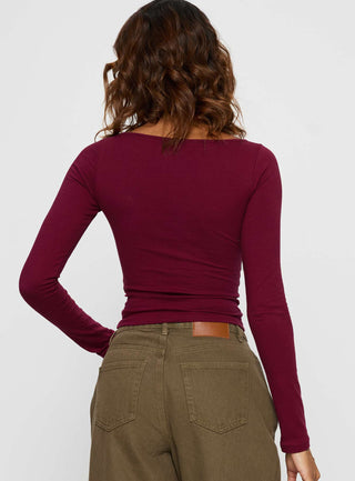 Amabon Top Burgundy Blurred Rose