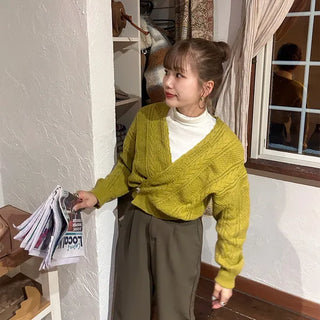 Wrap-design knit