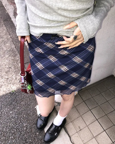 Checkered elastic waist mini skirt