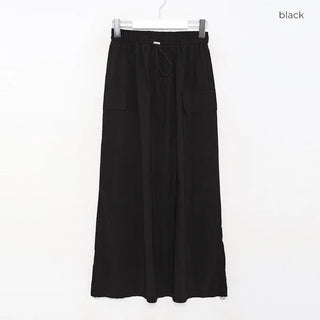 Side-shirred nylon skirt