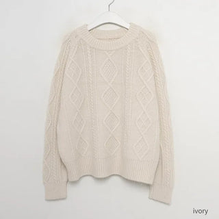 Cable knit round neck sweater