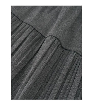 Elastic waist pleated long skirt