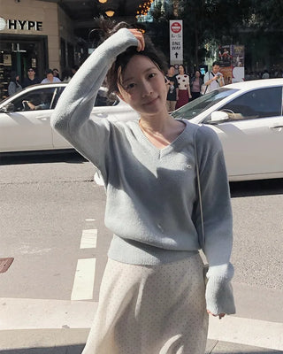 [U-neck/V-neck] 2 types of standard basic knitwear
