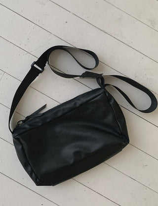 Clip leather crossbody bag