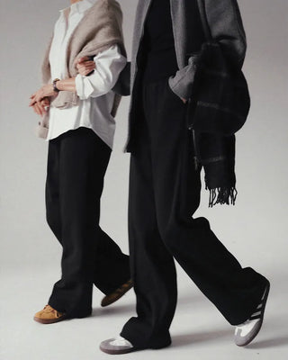 Stress-free! Comfortable wide-leg fleece-lined slacks that feel like training wear.