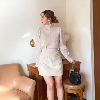 Pearl pocket mini skirt